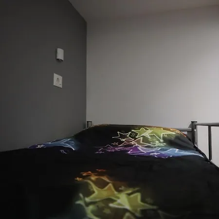 Hostal Dfjfgjfgjfjdhda *