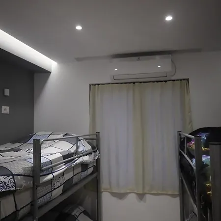 Dfjfgjfgjfjdhda Hostal *