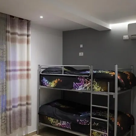 Sonche Hostel Tirana
